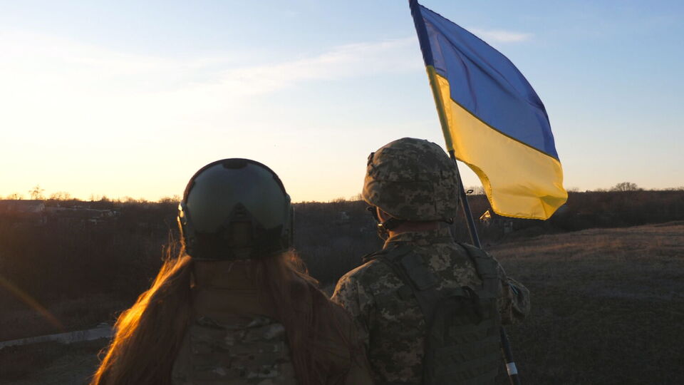 Захисники "Червоної калини" встановили український прапор у Родинському