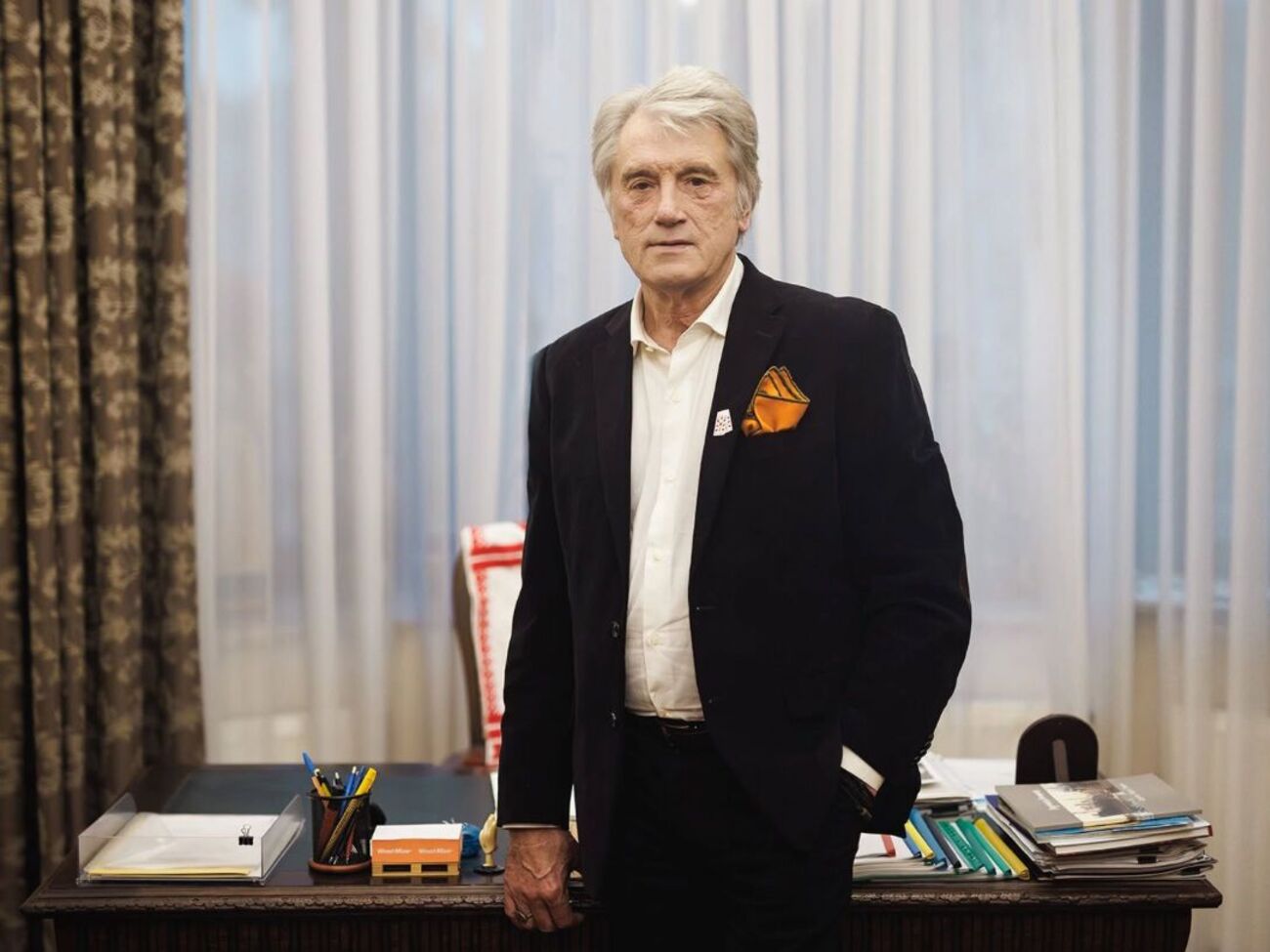 Керівництво Росії хоче примусити світ до поваги. Але не треба боятися таку Росію. Її не існує