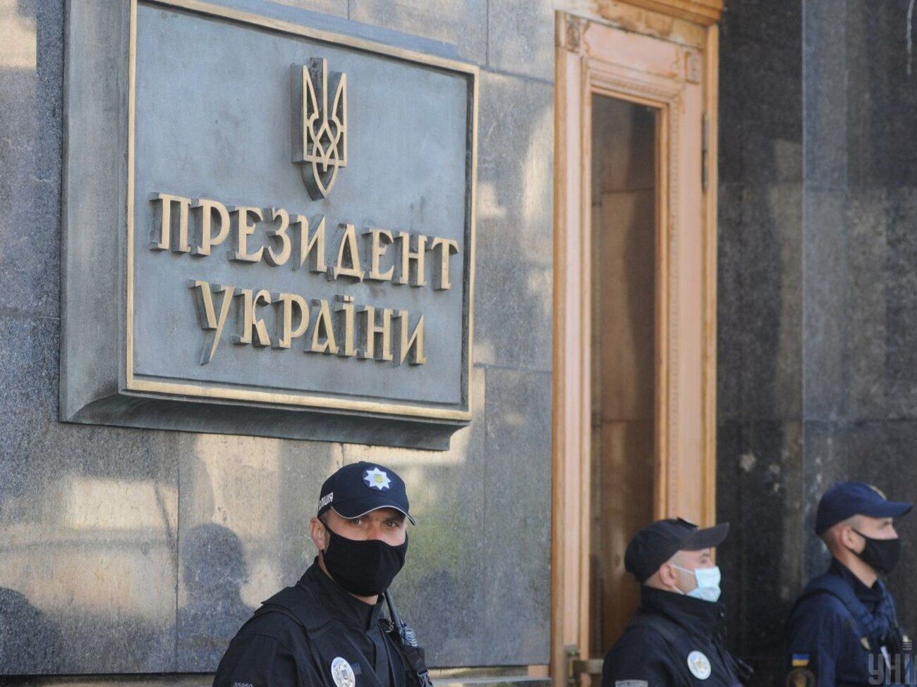 ОП і далі працює без керівника