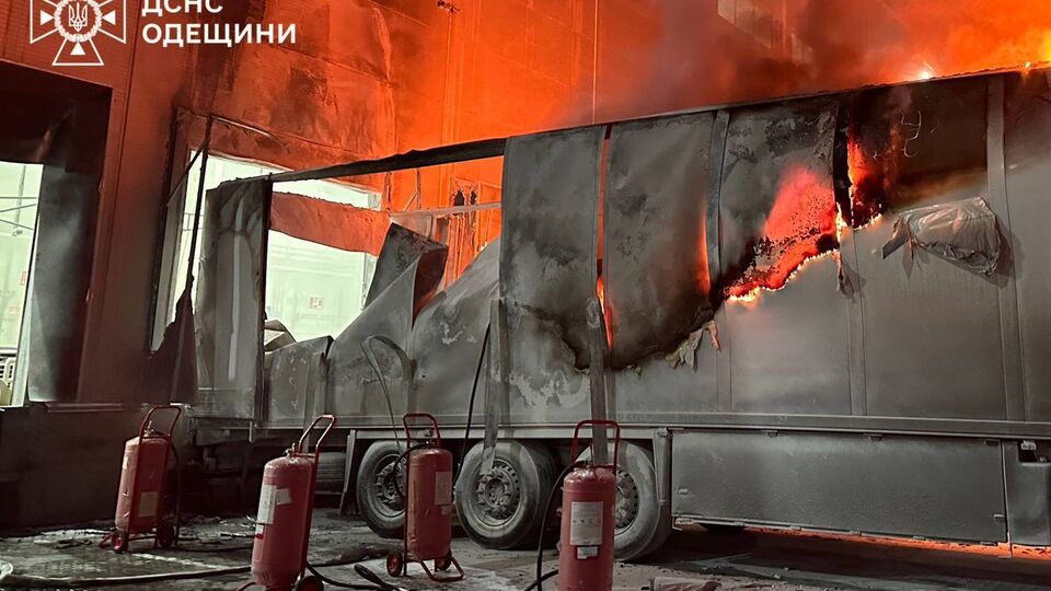 Огонь уничтожил 110 посылок объявленной стоимостью 2,3 млн грн