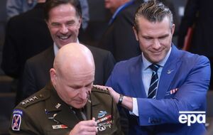 У квітні Гегсет сказав своєму головному помічнику, щоб Каволі звільнили, повідомила NYT