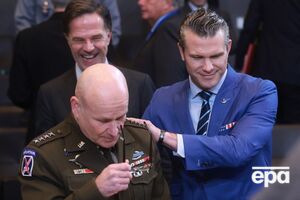 У квітні Гегсет сказав своєму головному помічнику, щоб Каволі звільнили, повідомила NYT