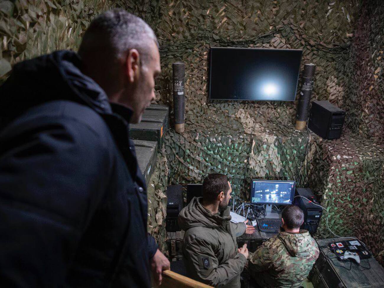 Кличко посетил школу операторов БПЛА Killhouse