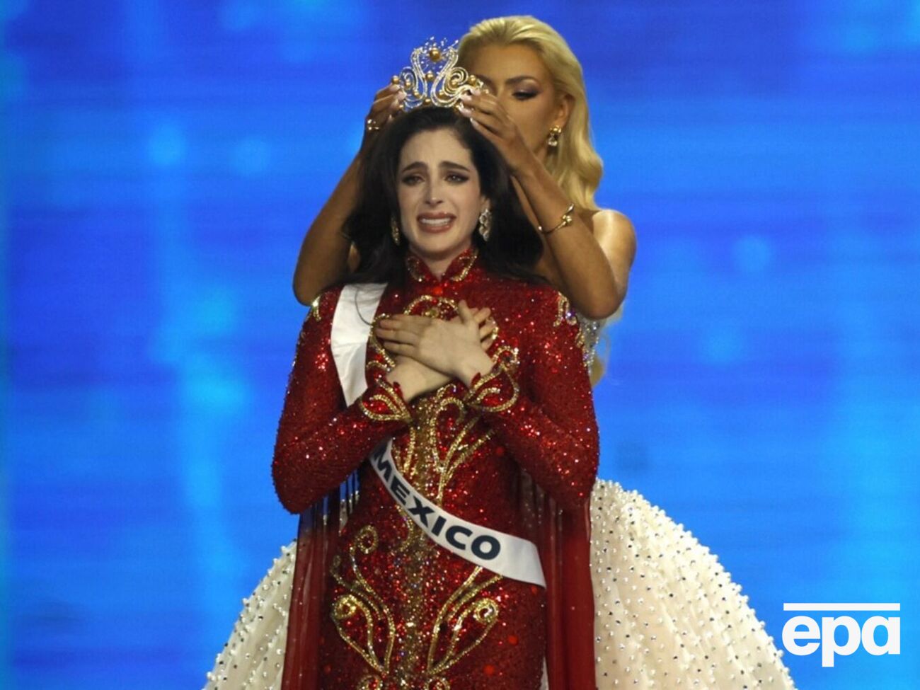 Голова оргкомітету "Міс Всесвіт" подав скаргу до поліції Таїланду на переможницю Фатіму Бош