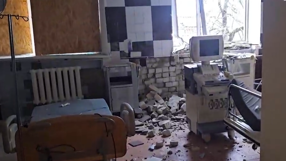 Во время обстрела врачи принимали роды