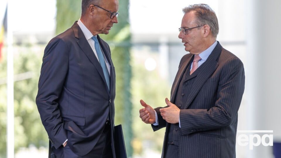 Встреча Мерца с де Вевером пройдет в формате рабочего ужина, сообщили СМИ