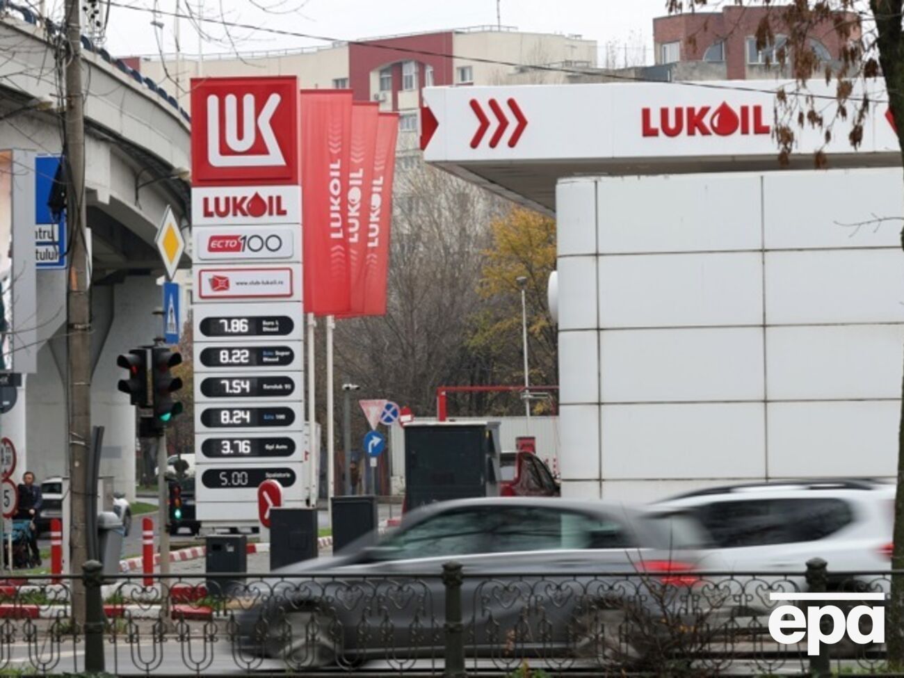 Ограничения на работу заправок сняты до 29 апреля