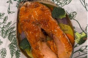Перед приготуванням рибу потрібно замаринувати