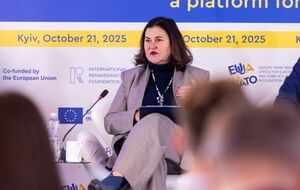 Очень важно, чтобы гражданское общество настаивало на проведении реформ, а власть работала над ними, отметила Матернова