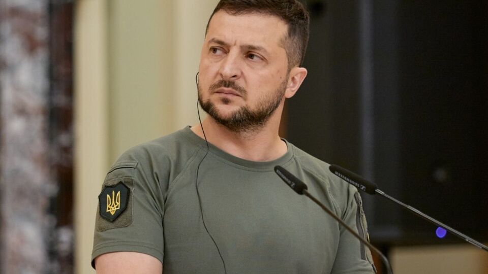 Инцидент с дронами не заставил что-то менять в визите Зеленского в Ирландию, сообщил его советник