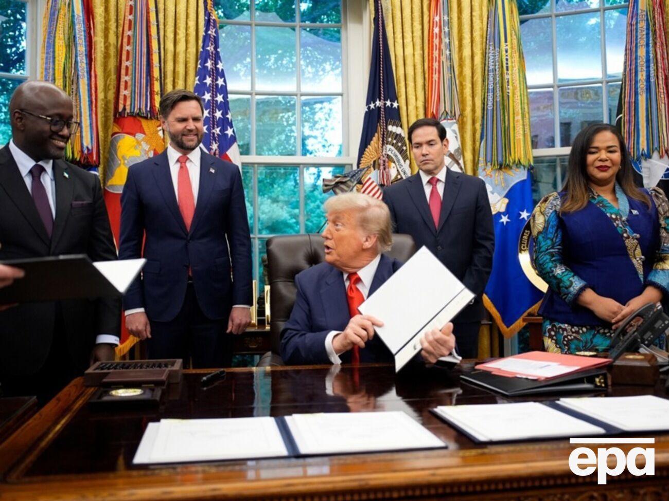 ЗМІ: Відбулося підписання Вашингтонської угоди й низки домовленостей у сфері економіки й видобування корисних копалин