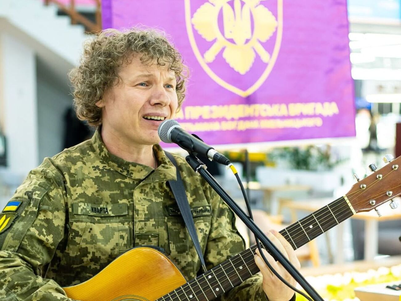 Певец служит в составе Отдельной президентской бригады