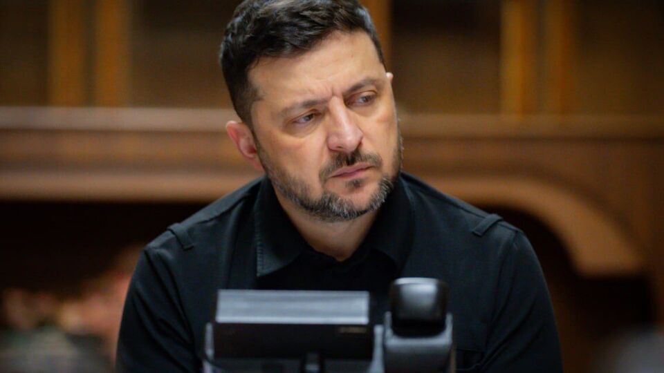 Лидеры ЕС считают, что Зеленский не должен принимать условия РФ в мирном соглашении, пока США не предоставят Украине "железобетонных гарантий"