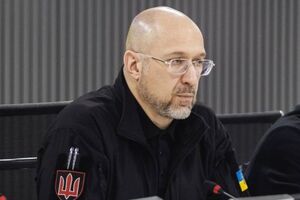 Правительство рассмотрит законопроект Минобороны об изменениях в контрактную службу, отметил Шмыгаль