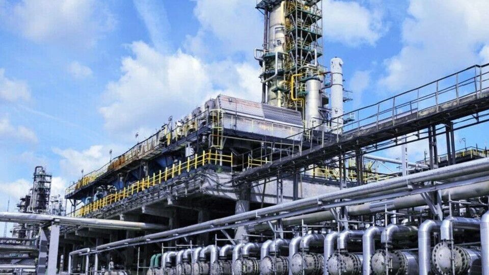 На заводе поражена установка низкотемпературной изомеризации