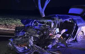 Водій Audi виїхав на зустрічну смугу і врізався в автобус