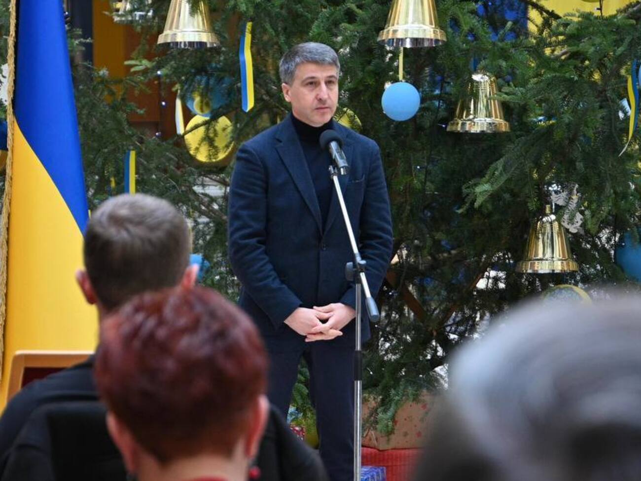 Розслідувачі стверджують, що Білецький живе разом із дружиною