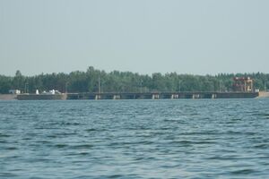 Из-за атаки РФ проезд по дорожному полотну Печенежской плотины прекращен