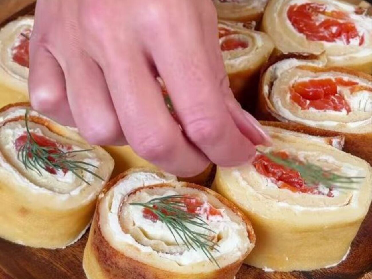 Для млинця візьміть два яйця