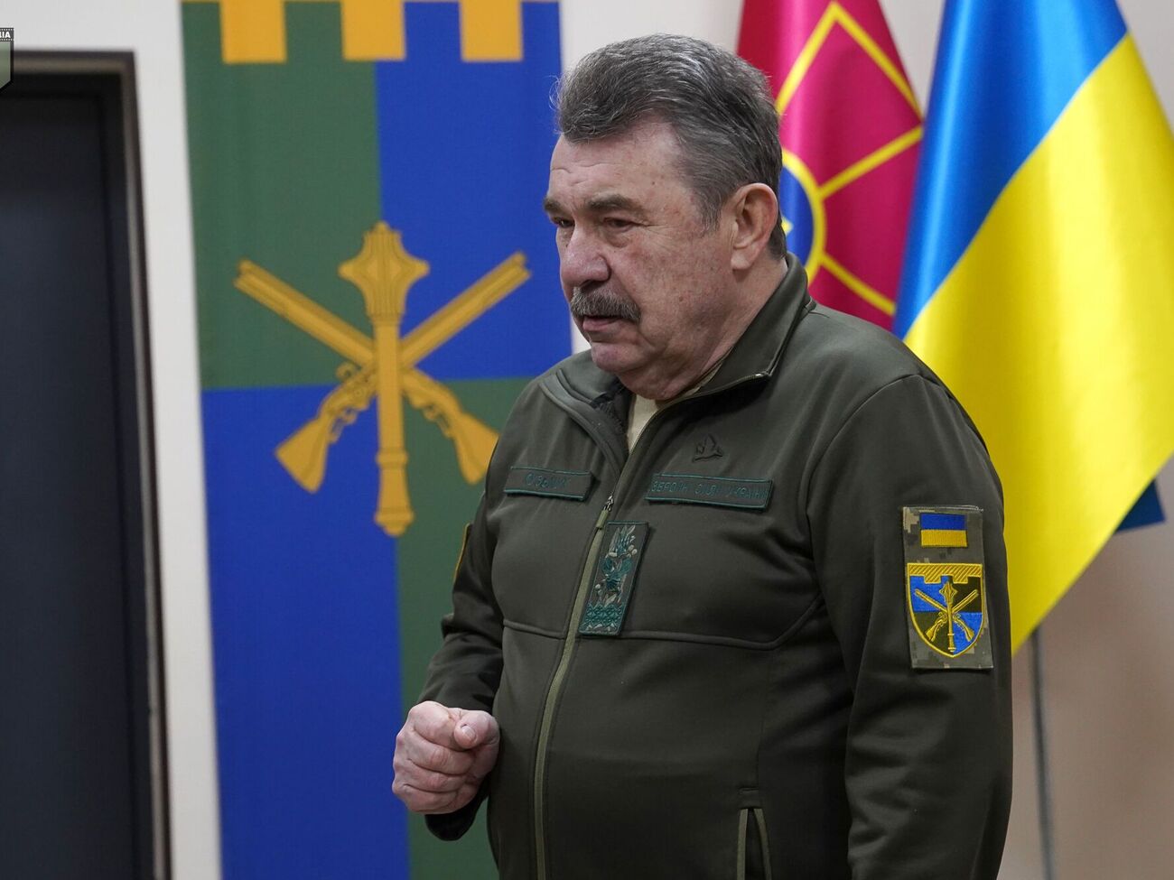 Кузьмук поздравлял военных с ТрО с Днем ВСУ