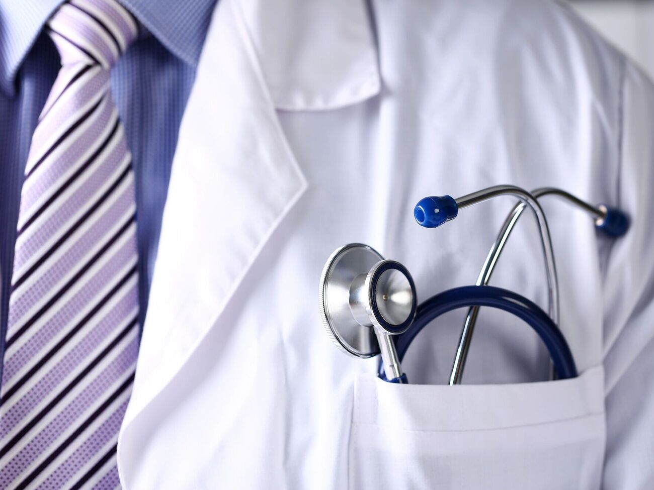 Экс-врачу предъявили 45 обвинений