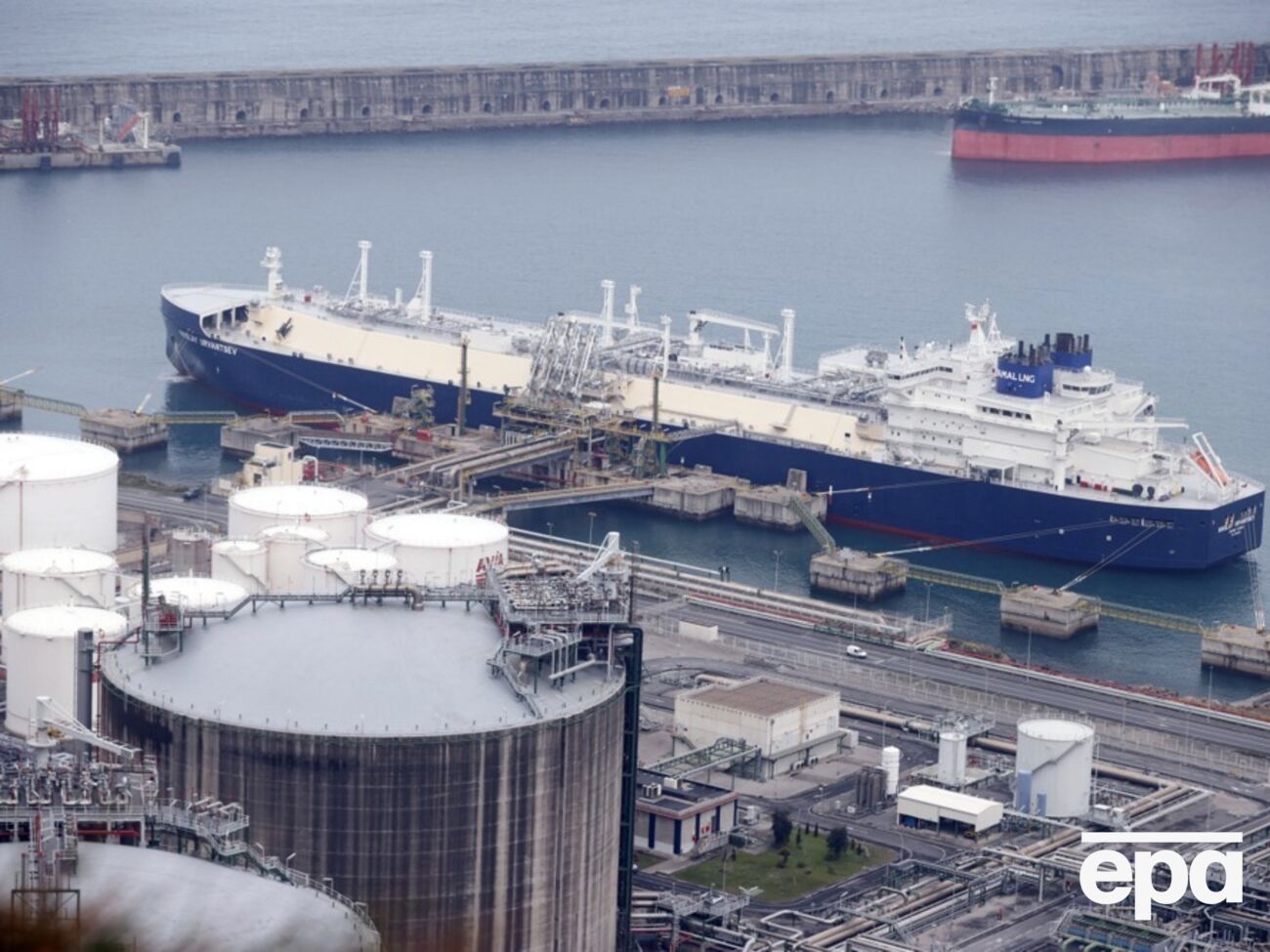 Китай, попри санкції, посилює енергетичну співпрацю з РФ