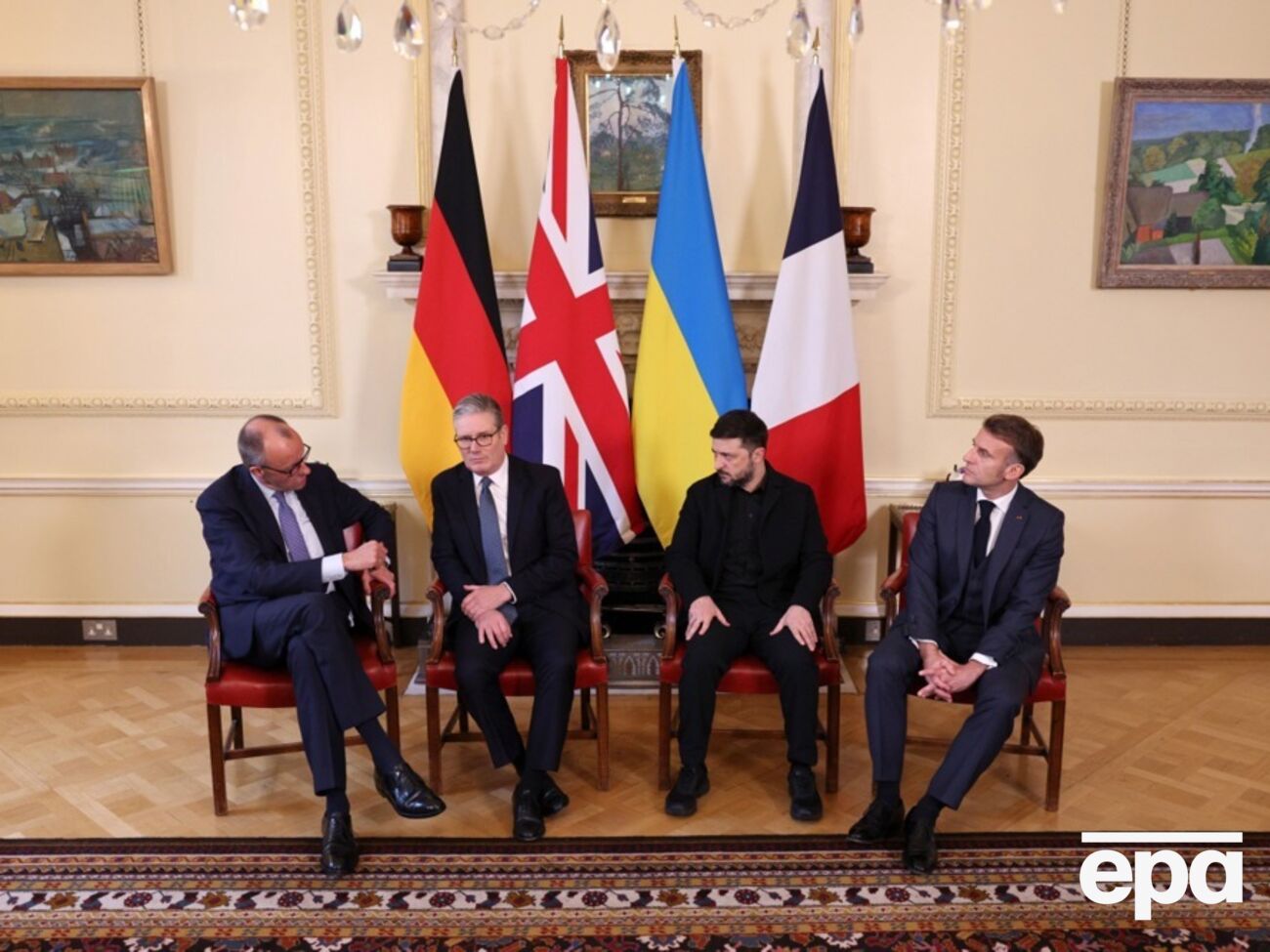 Мерц, Стармер, Зеленский и Макрон обсудят "мирный план" для Украины