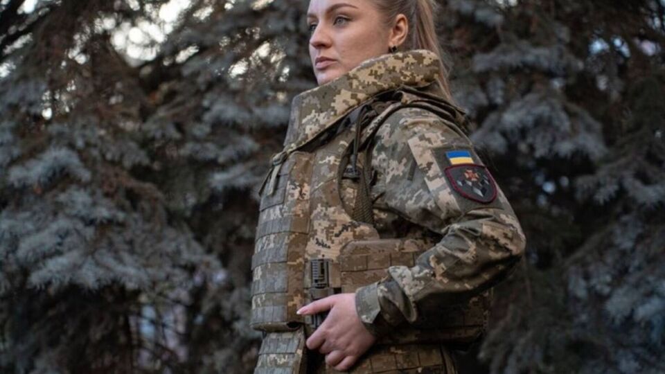 В Минобороны отметили, что уже существуют бронежилеты с демпферными накладками для женщин