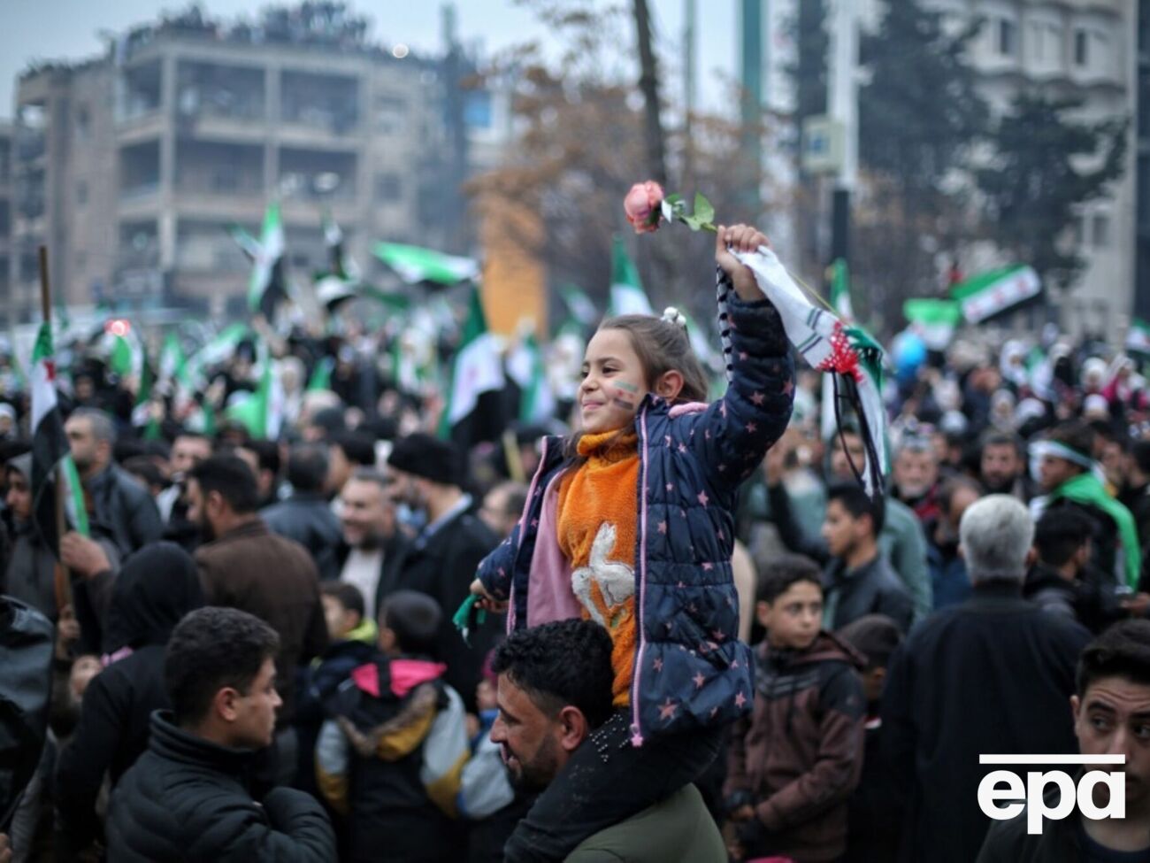 Сирия отметила год после свержения Асада, страна пытается восстановиться после войны. Фоторепортаж