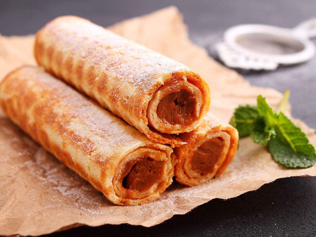 Трубочки нужно скручивать быстро