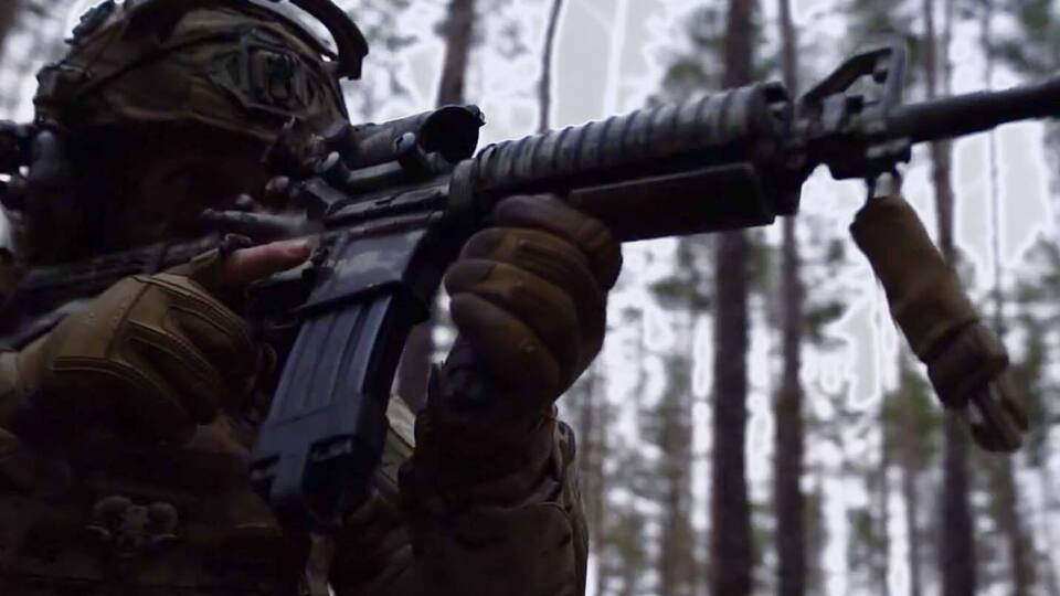 Во время эвакуации артиллерия врага пыталась попасть по своим