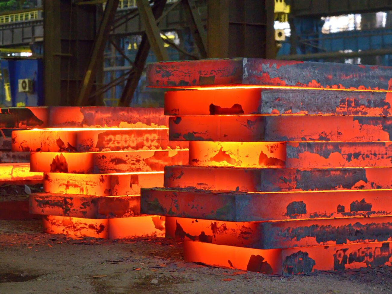 Украина экспортировала 33,7 млн тонн железной руды и 1,3 млн тонн чугуна в 2024 году, отмечено в материале