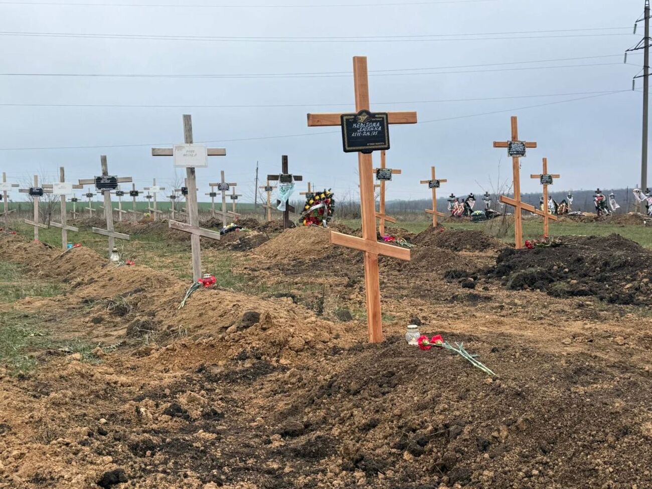 Среди идентифицированных погибших – 23 военнослужащих ВСУ
