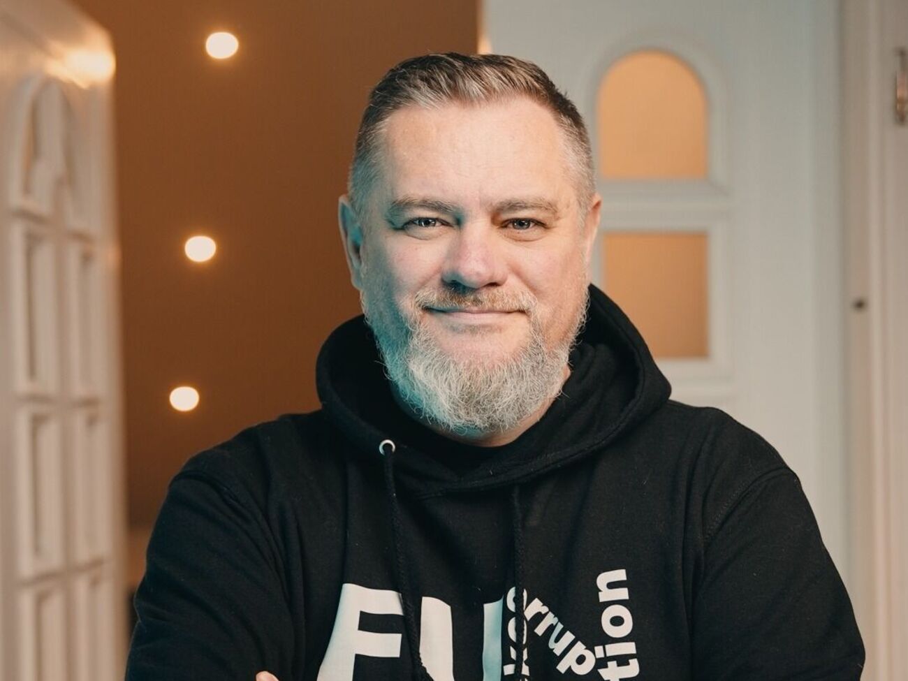 Николов: Миллиарды на тыловое асфальтирование в разгар войны – это предательство