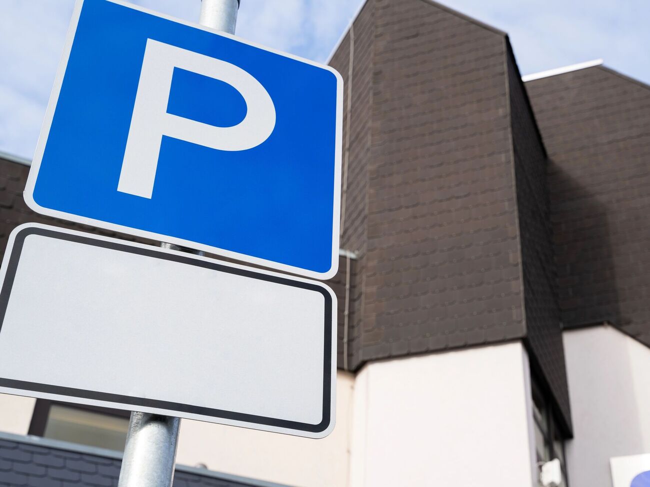 На думку Мінцифри, нововведення допоможе зменшити затори і збільшити кількість паркомісць, зокрема для людей з інвалідністю