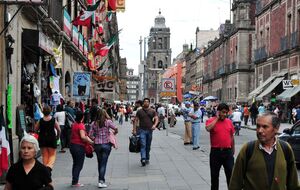 Россия отправляет в Мексику десятки шпионов, пишет СМИ