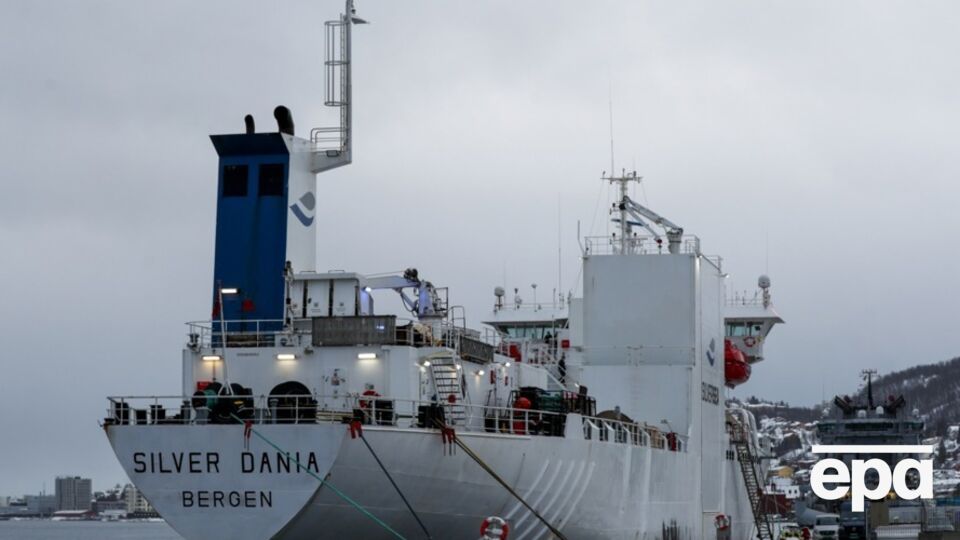 Кораблю разрешили покинуть норвежский порт