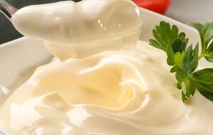 Для майонезу знадобиться шість інгредієнтів