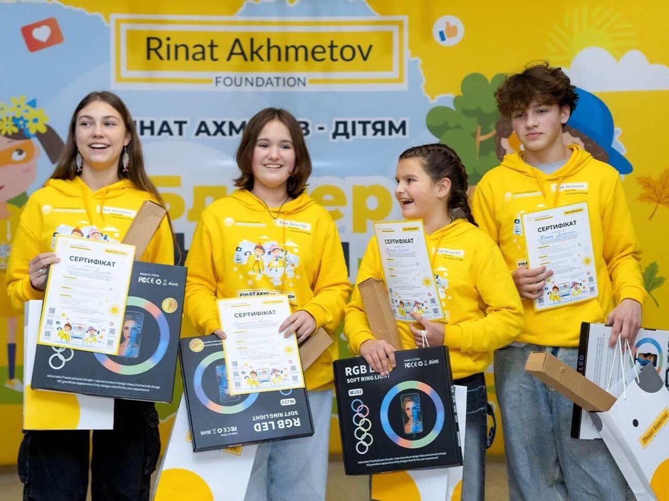 "Найцікавіше в "Кемпі" – це те, що ми вчимося монтувати відео", – сказала учасниця