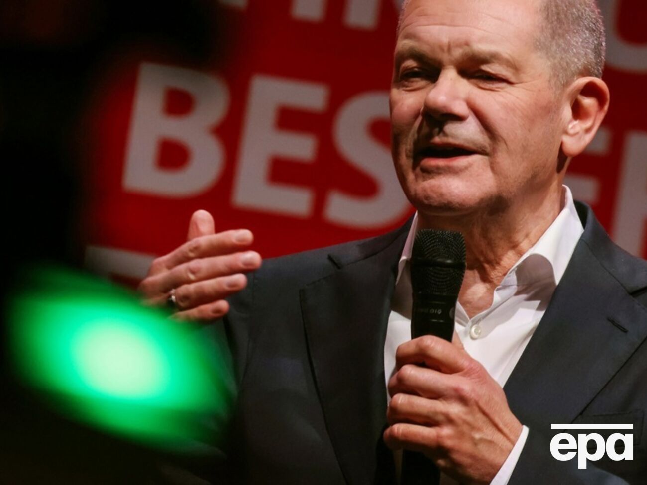 "Було б дуже добре, якби ця війна закінчилася", – сказав Шольц