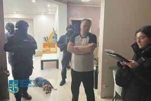 Правоохранители провели более 70 обысков в Днепропетровской, Ивано-Франковской областях и Киеве