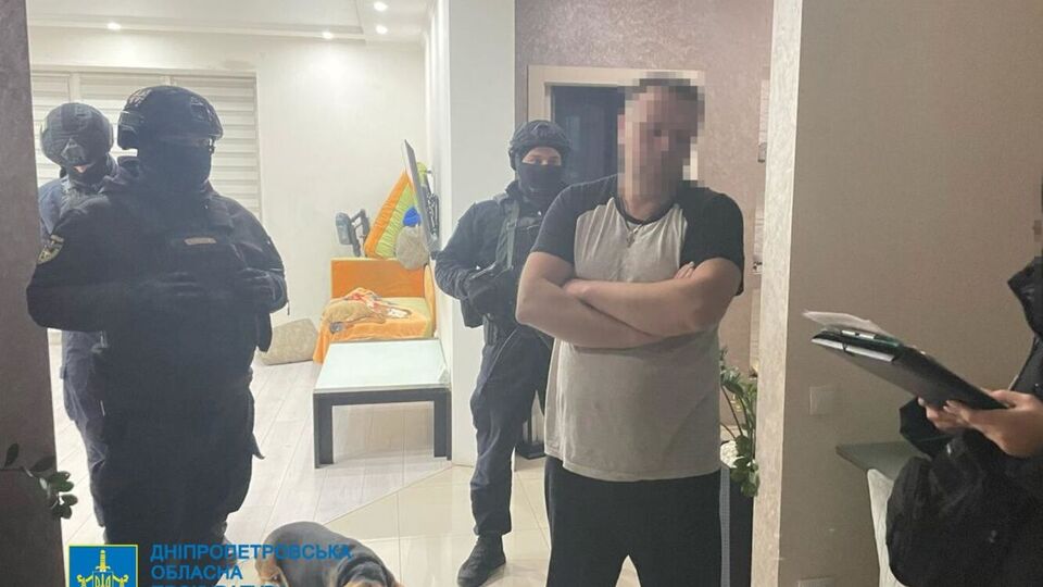 Правоохоронці провели понад 70 обшуків у Дніпропетровській, Івано-Франківській областях і в Києві