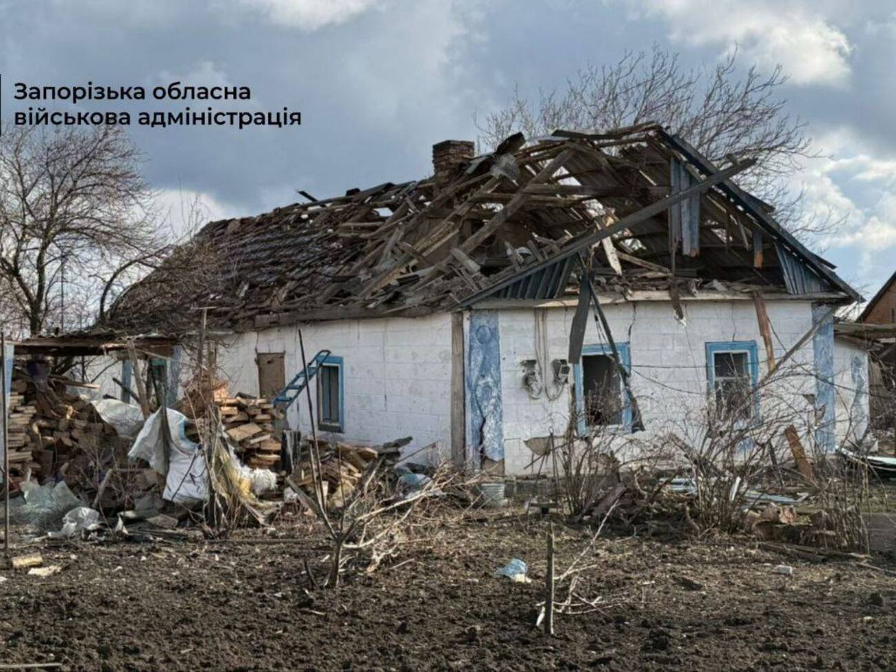 Оккупанты сбросили КАБ на село Омельник