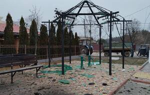 Також пошкоджено дитячий майданчик
