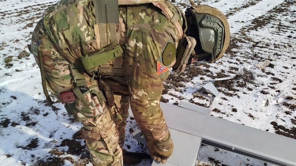 У поліції наголошують, що такі дрони можуть містити різні вибухонебезпечні пастки відкладеної дії