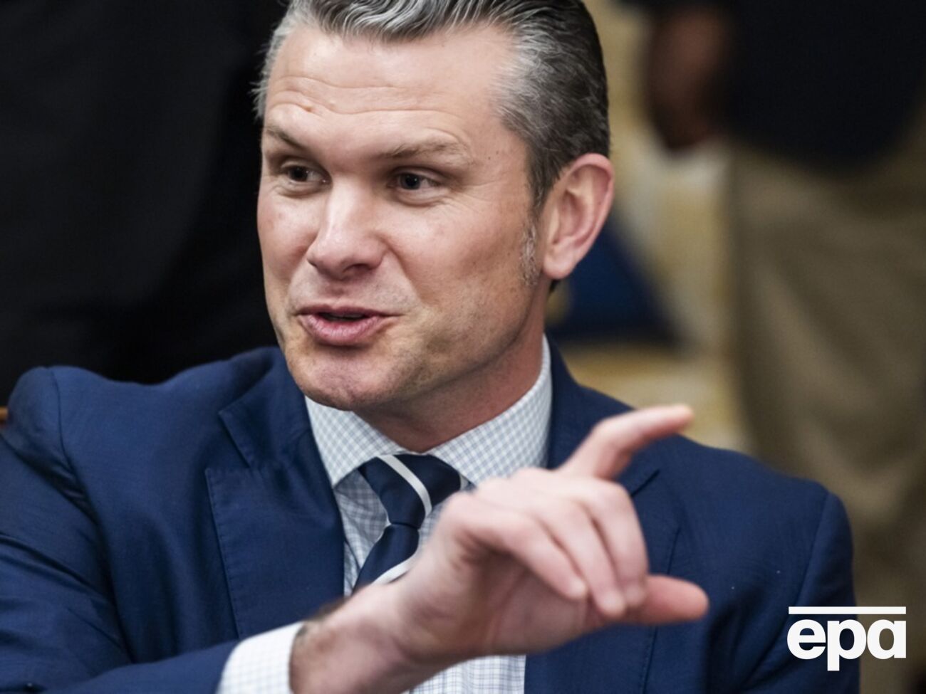 Гегсет наголосив, що під час зустрічі з європейськими союзниками цього тижня буде наполягати на тому, щоб вони витрачали більше коштів на оборону