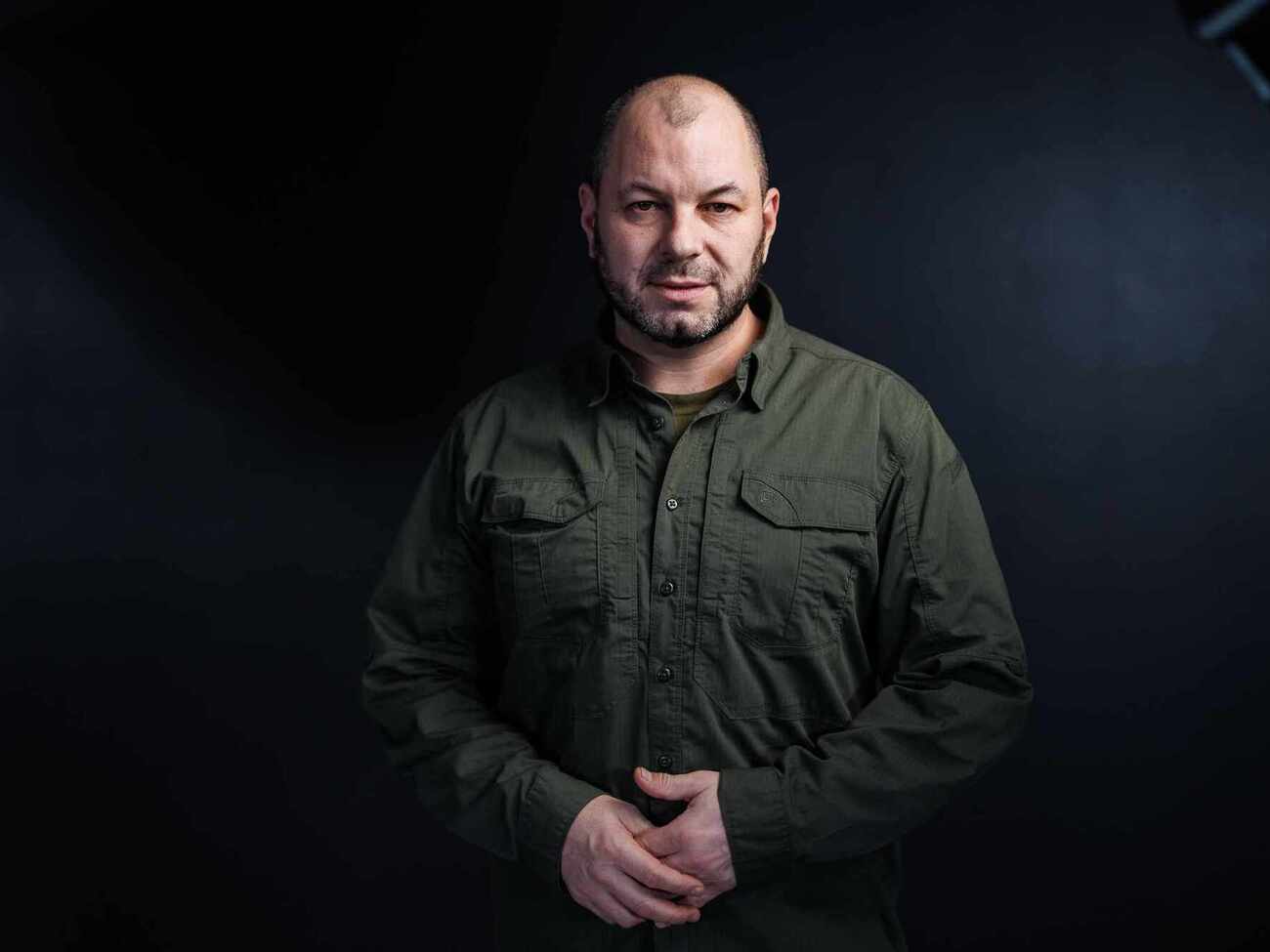 Лазуткин сказал, что несправедливо, "наверное, пренебречь теми людьми, которые уже сделали этот шаг"