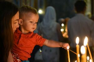 24 февраля заседание Верховной Рады должно начаться исполнением духовного гимна Украины "Боже великий, єдиний"