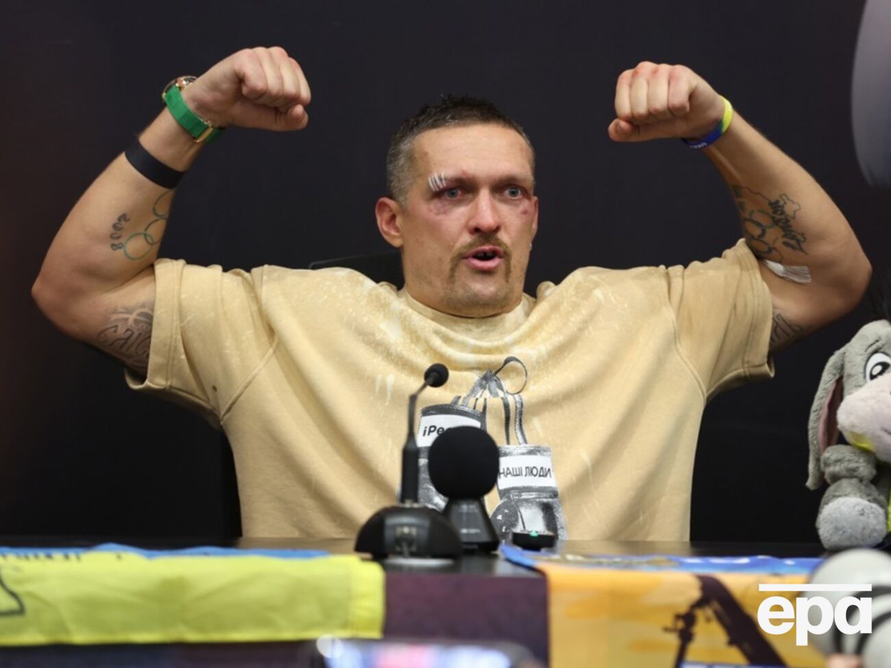 Усика признали лучшим боксером 2024 года