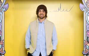 Dantes на попередній вечірці, яку організував Monatik, був із Кацуріною